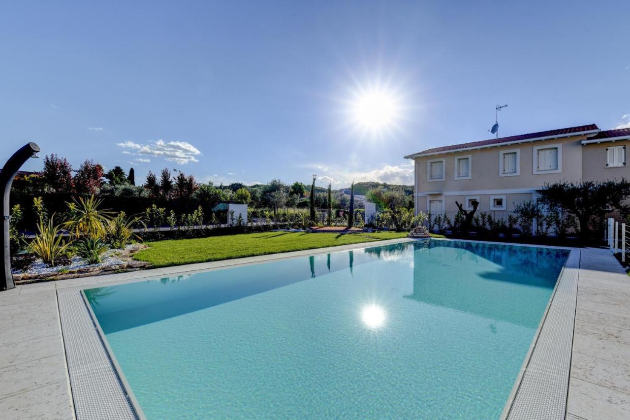 Villa Meri Star Манерба-дель-Гарда Екстер'єр фото